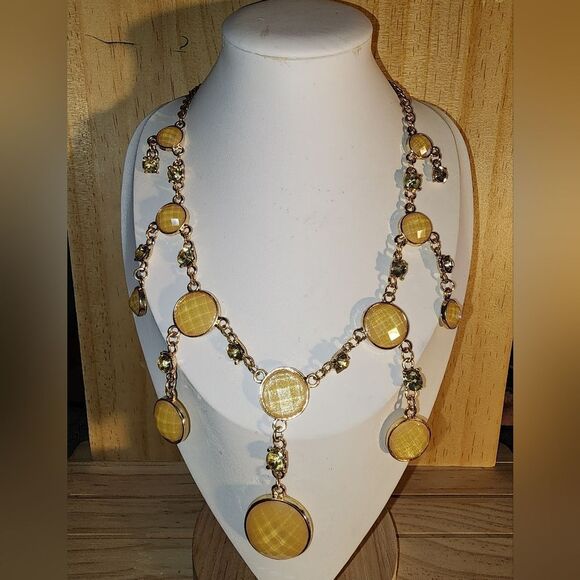 Vintage Yellow Lucite Goldtone NWOT 19"+2"